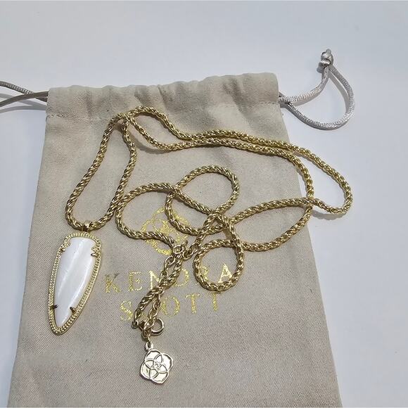 Kendra Scott MOP Shaylee Necklace White Mother Of Pearl Birthstone Arrow Pendant - Picture 2 of 7